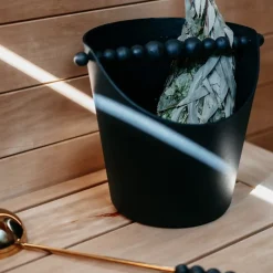 Aarikka Nuppu sauna bucket, black
