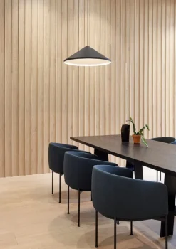 Adea Bonnet Dining chair, Matrix