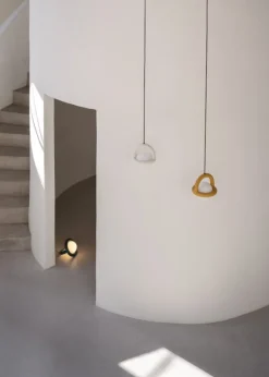 AGO Balloon pendant, dimmable, egg white