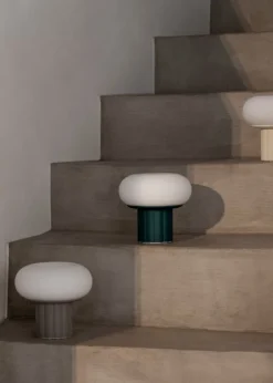 AGO Mozzi Able portable table lamp, egg white