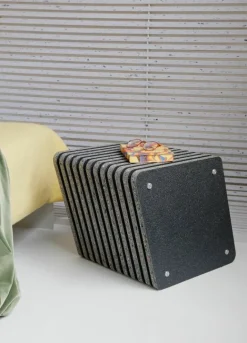 &New Jää side table, black