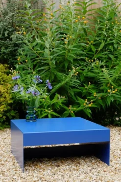 &New Single Form coffee table, blueberry