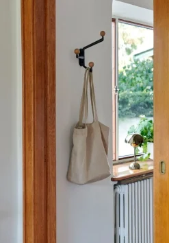 &Tradition Capture SC74 wall hook, small, graphite - multicolour