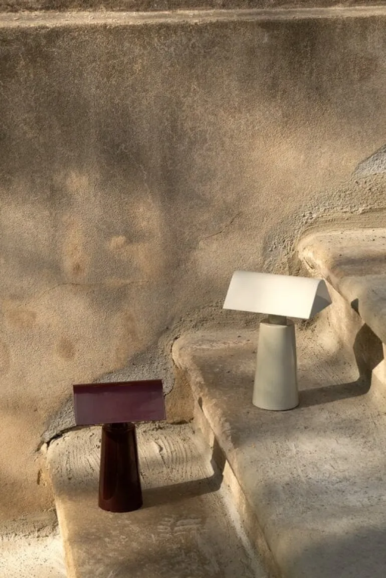 &Tradition Caret MF1 portable table lamp, silk grey