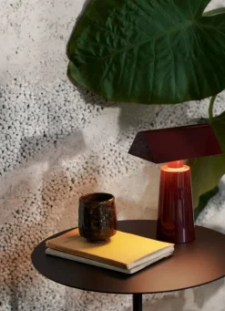 &Tradition Caret MF1 portable table lamp, dark burgundy