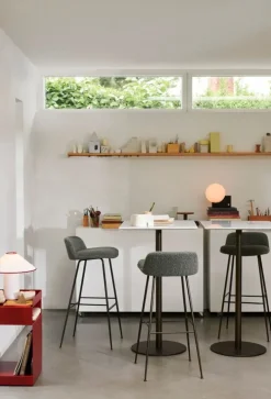 &Tradition Colette ATD6 table lamp, white - merlot