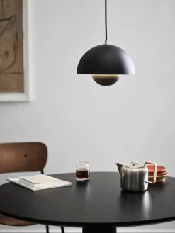 &Tradition Flowerpot VP1 pendant, matt black