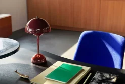 &Tradition Flowerpot VP9 portable table lamp, dark plum