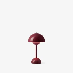 &Tradition Flowerpot VP9 portable table lamp, dark plum
