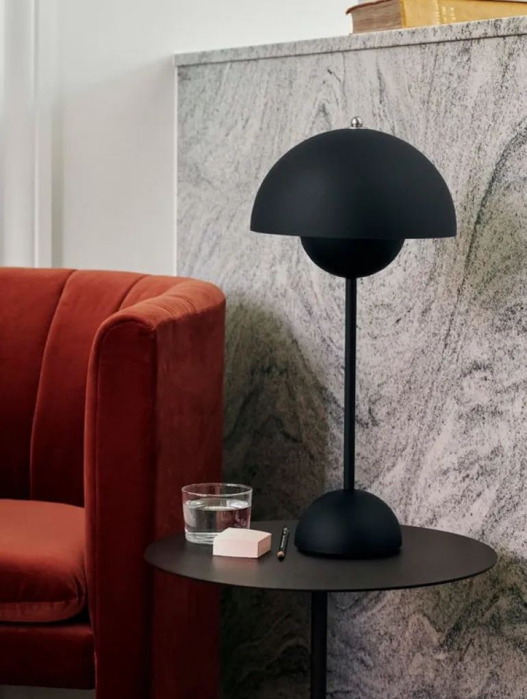 &Tradition Flowerpot VP3 table lamp, matt black