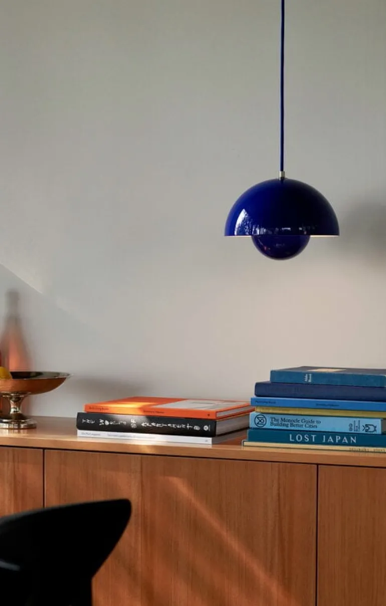 &Tradition Flowerpot VP1 pendant, cobalt blue