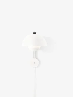&Tradition Flowerpot VP8 wall lamp, matt white
