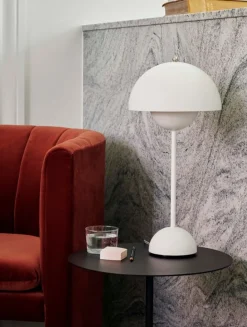 &Tradition Flowerpot VP3 table lamp, matt white