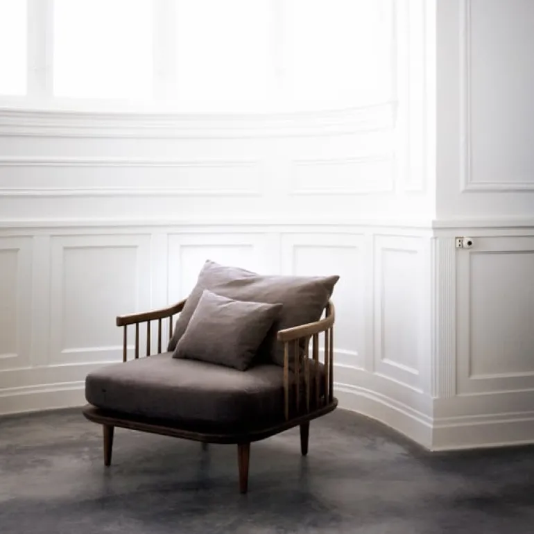 &Tradition Fly SC1 lounge chair, white oiled oak - Hot Madison 094