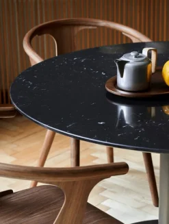 &Tradition In Between SK20 table, black - black marble