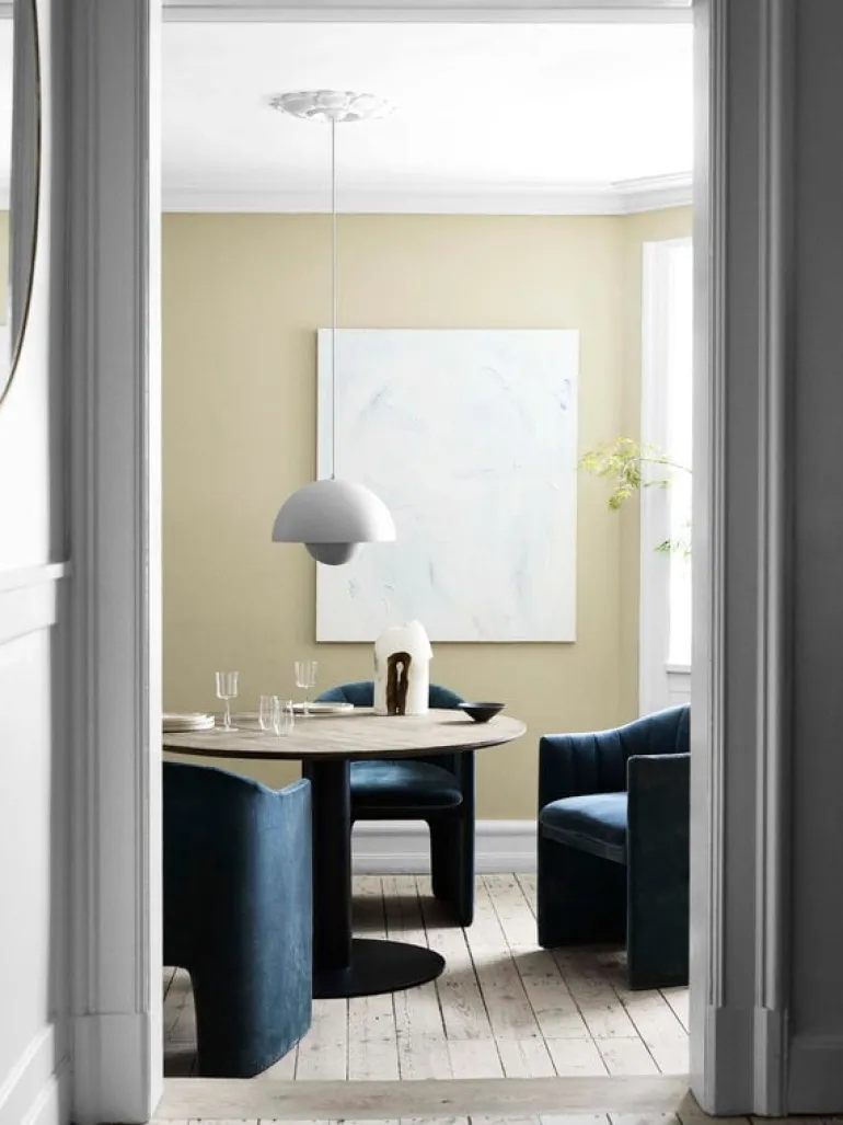 &Tradition In Between SK11 table 90 cm, smoked oak