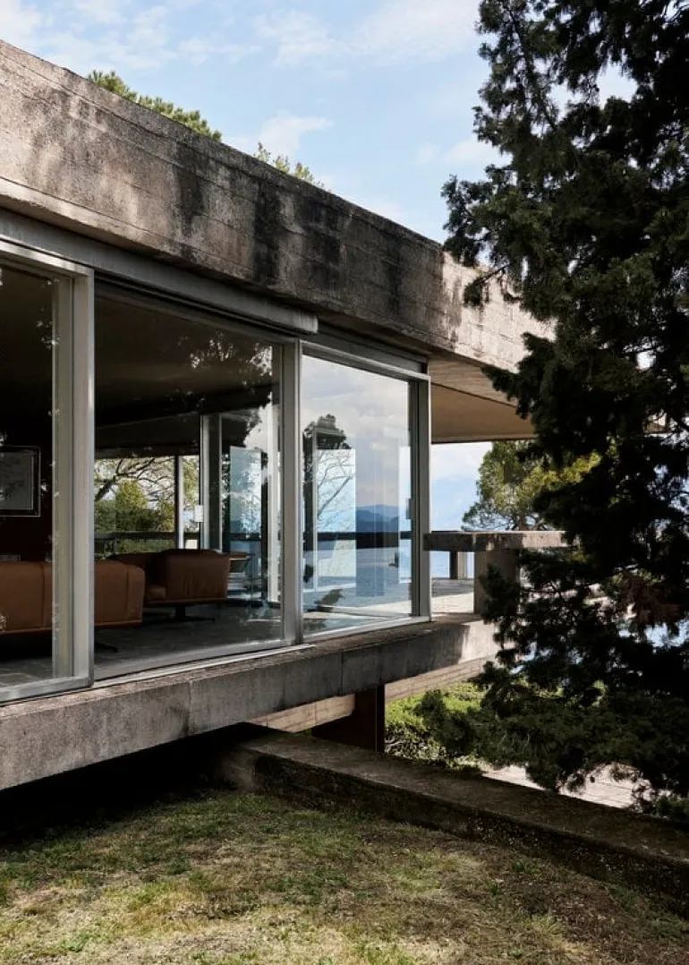 &Tradition Inland AV32 pouf, black - cognac Noble leather