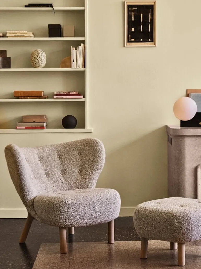 &Tradition Little Petra lounge chair and pouf, Karakorum 003 - w. oiled oak