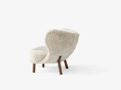 &Tradition Little Petra lounge chair and pouf, Moonlight sheepskin - walnut