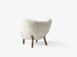 &Tradition Little Petra lounge chair and pouf, Moonlight sheepskin - walnut