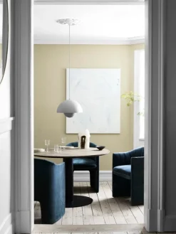 &Tradition Loafer SC24 chair, Ritz 0408 Blue-gray