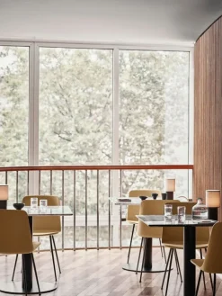 &Tradition Manhattan SC52 portable table lamp