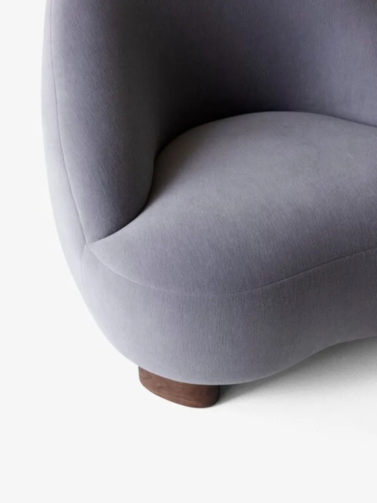 &Tradition Margas LC1 lounge chair, walnut - Gentle 133