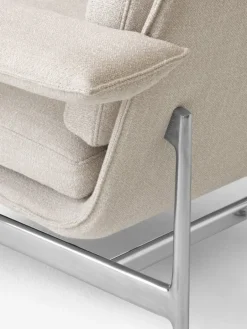 &Tradition Meantime AV29 lounge chair, polished aluminium - beige Ecriture 0210