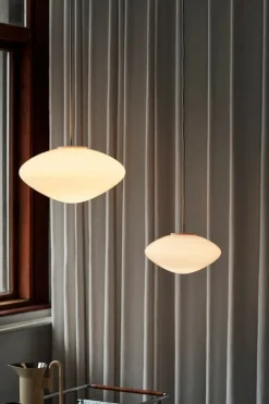 &Tradition Mist pendant lamp AP15, matt white - opal glass