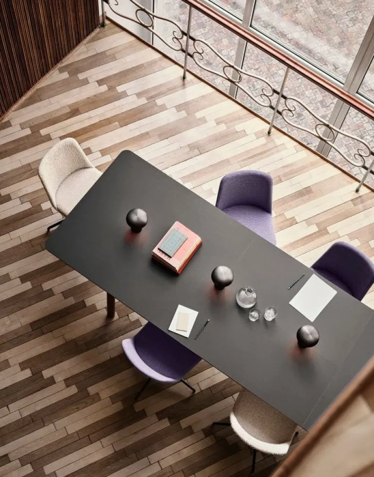 &Tradition Patch HW2 table, 240 cm, oiled walnut - dark brown laminate