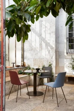 &Tradition Rely HW6 chair, black - stone grey