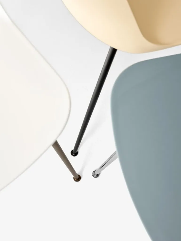 &Tradition Rely HW6 chair, chrome - light blue