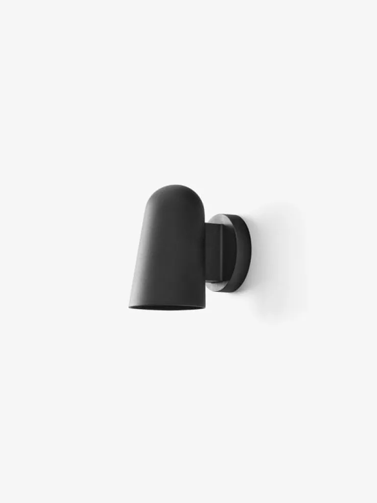 &Tradition Solid SC104 wall lamp, black