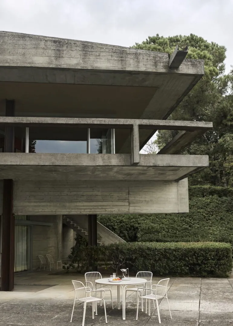 &Tradition Thorvald SC98 dining table, round 115 cm, ivory