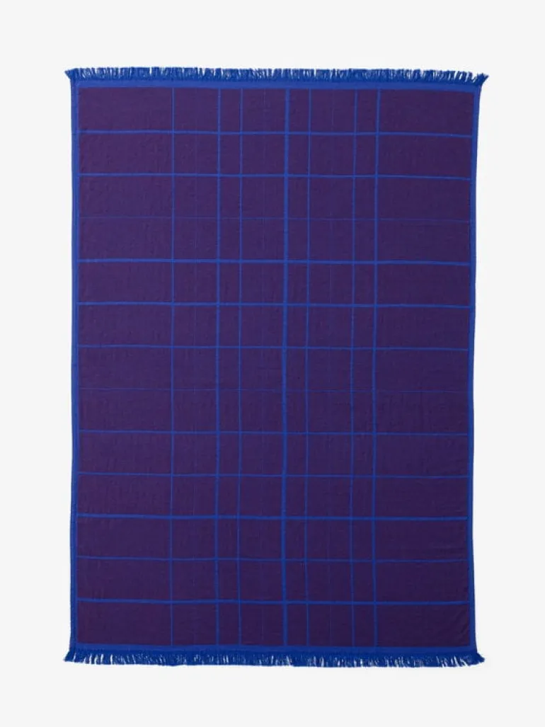 &Tradition Untitled AP10 throw, 150 x 200 cm, electric blue