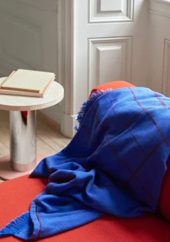 &Tradition Untitled AP10 throw, 150 x 200 cm, electric blue