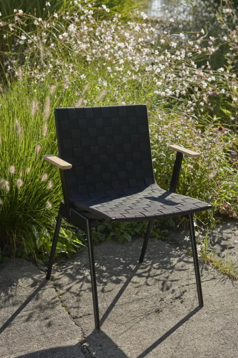 &Tradition Ville AV34 outdoor armchair, warm black