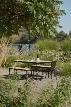 &Tradition Ville AV44 outdoor lounge chair, warm black