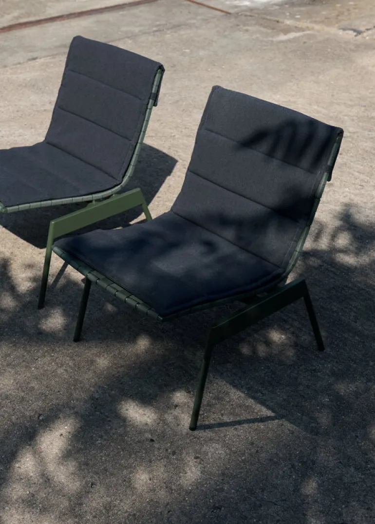 &Tradition Ville AV44 outdoor lounge chair, bronze green
