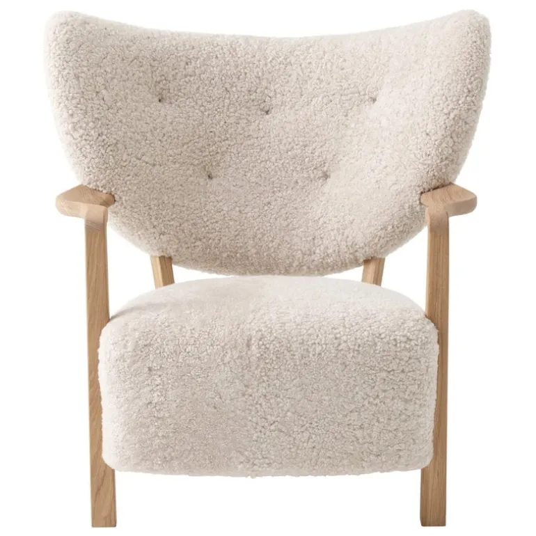 &Tradition Wulff ATD2 lounge chair, Moonlight sheepskin - oak