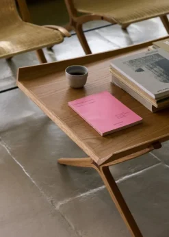 &Tradition X HM13 coffee table, oak - walnut