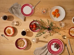 Arabia 24h Tuokio deep plate 18 cm, red