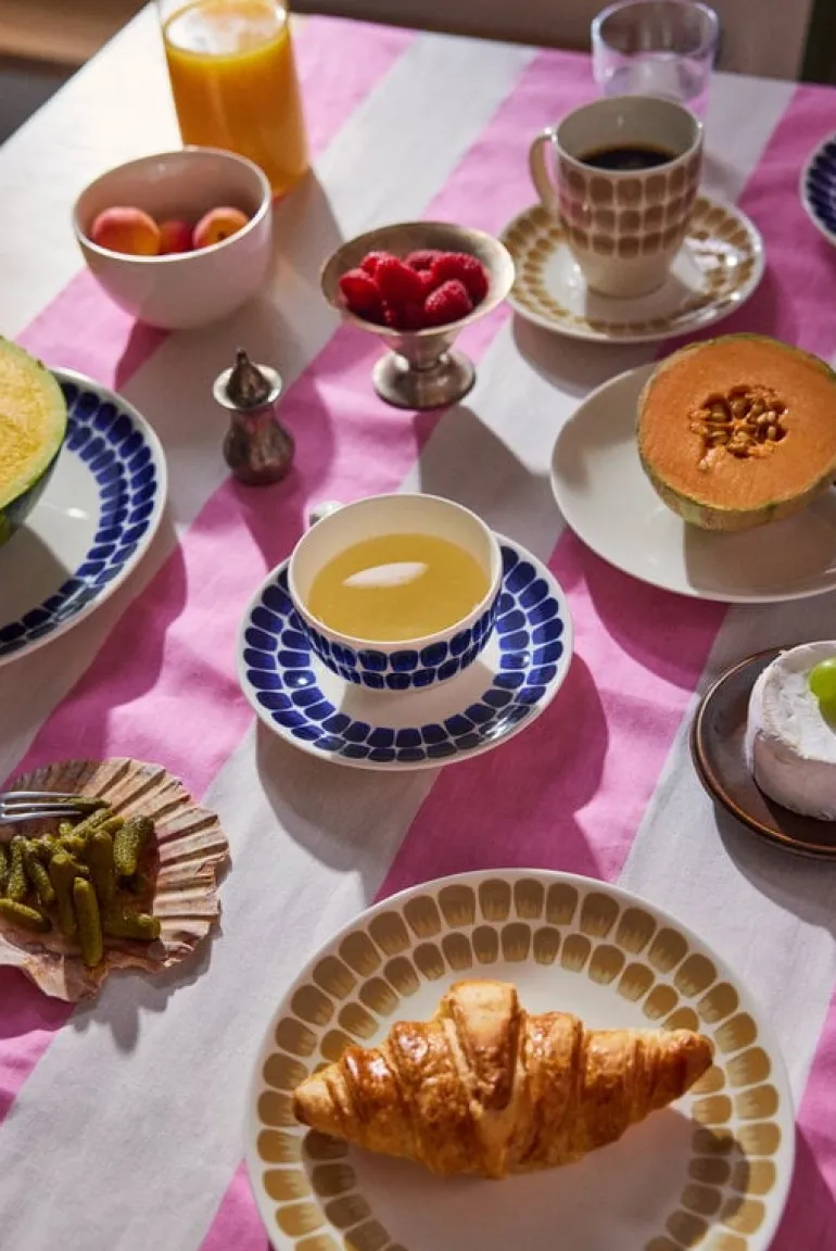 Arabia 24h Tuokio plate, 26 cm, beige