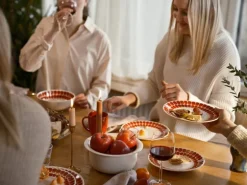 Arabia 24h Tuokio plate 26 cm, red