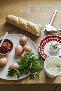 Arabia 24h Tuokio saucer, 17 cm, red