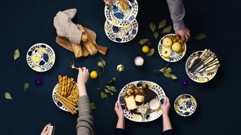 Arabia Paratiisi serving bowl