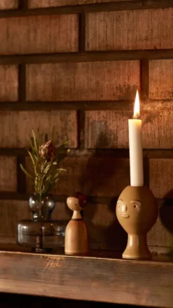 Architectmade Kin Girl figurine