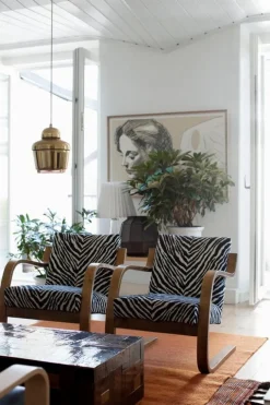 Artek Aalto armchair 402, birch - black Hallingdal 190