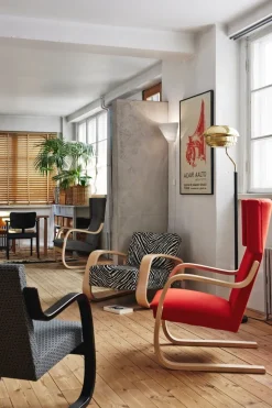 Artek Aalto armchair 402, birch - black Hallingdal 190