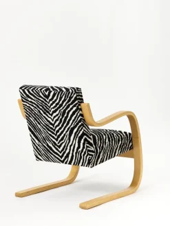 Artek Aalto armchair 402, honey stained - Zebra